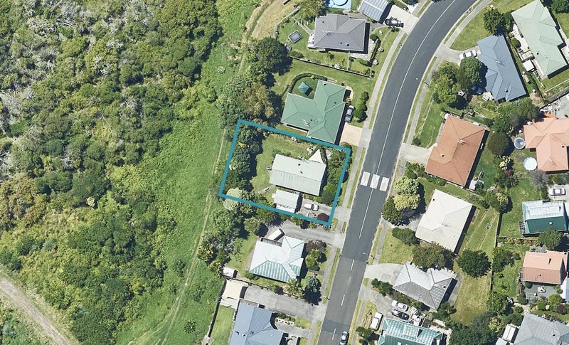 41 Tom Muir Drive, Gate Pa, Tauranga - Carousel 1