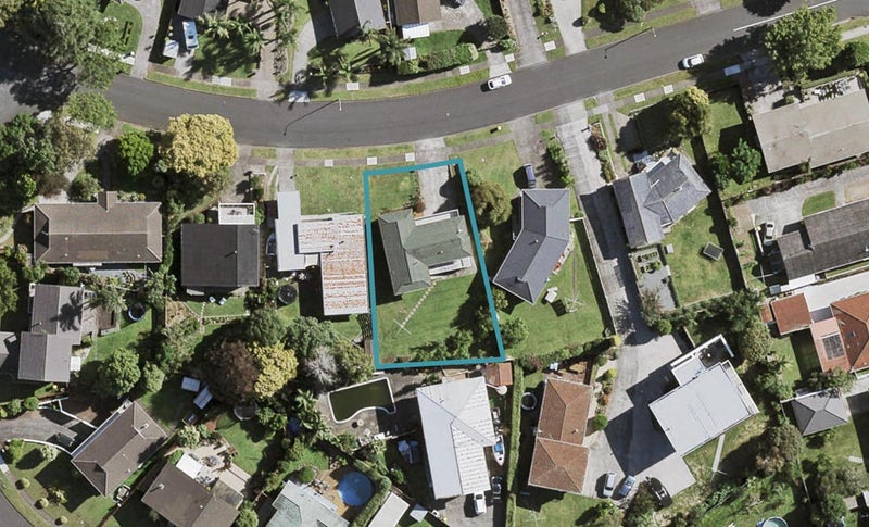 12 Barnhill Crescent, Pahurehure, Papakura - Carousel 1