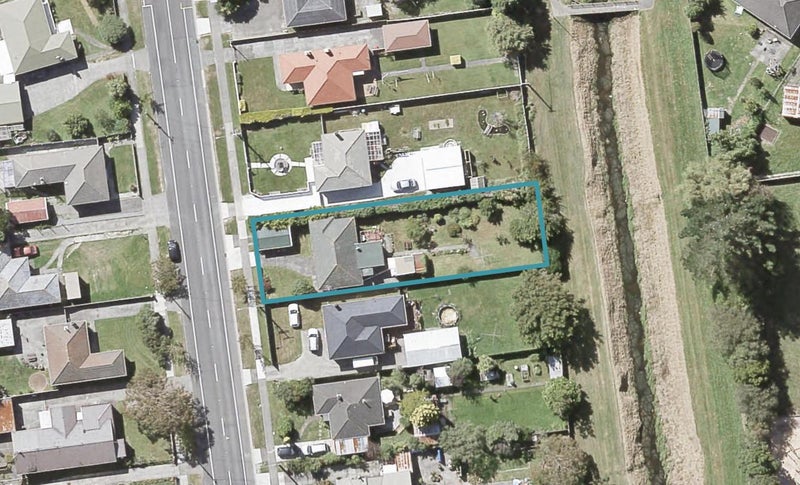 44 Wellington Road, Wainuiomata, Lower Hutt - Carousel 1