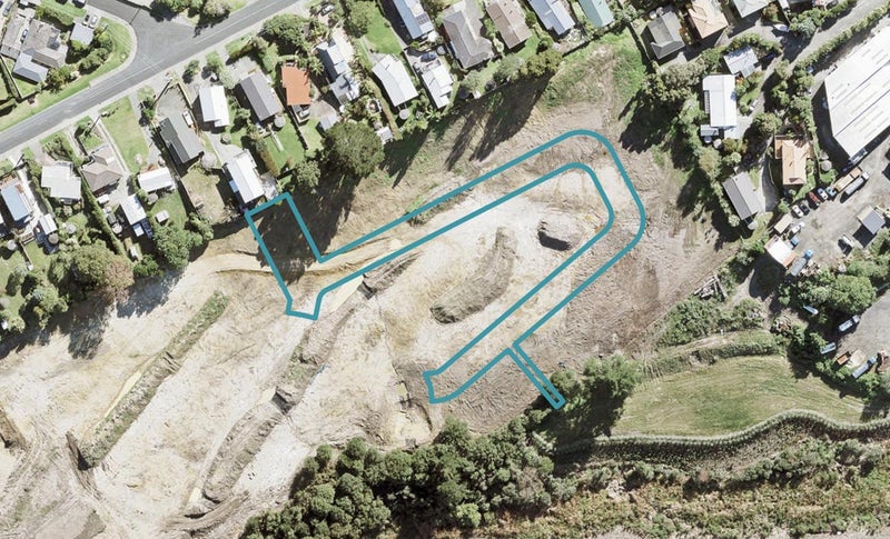 1 Whenuateitei Crescent, Stanmore Bay, Whangaparāoa - Carousel 1