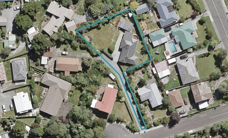29 McCarthy Grove, Clouston Park, Upper Hutt - Carousel 1