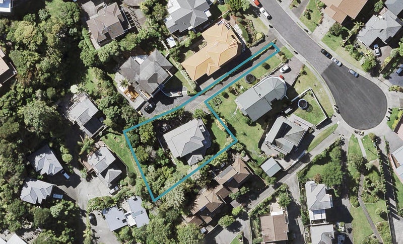 29 Calypso Place, Rothesay Bay, Auckland - Carousel 1