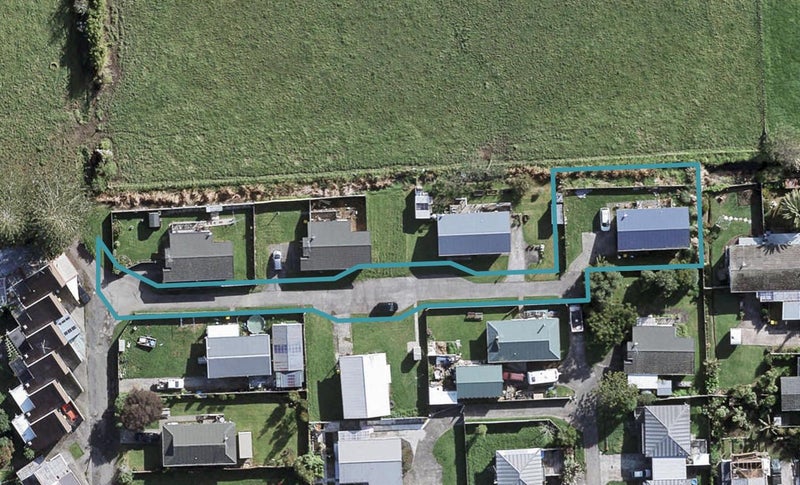31I Springs Road, Parakai, Helensville - Carousel 1