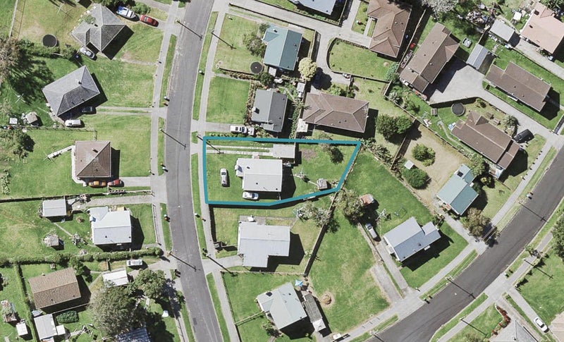 3 Lyndale Place, Glen Innes, Auckland - Carousel 1