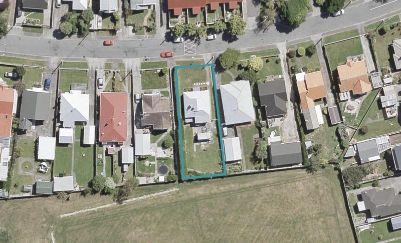 18 Douglas Street, Waiwhetu, Lower Hutt - Carousel 1
