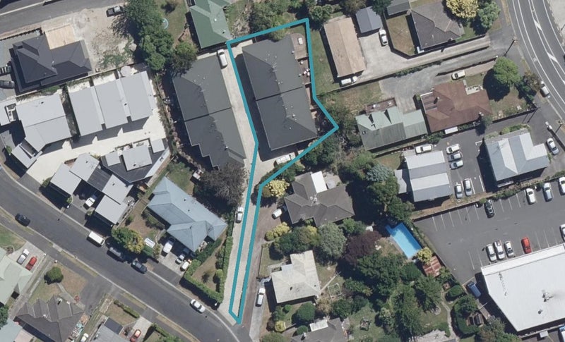 12 Kelvin Place, Hamilton East, Hamilton - Carousel 1