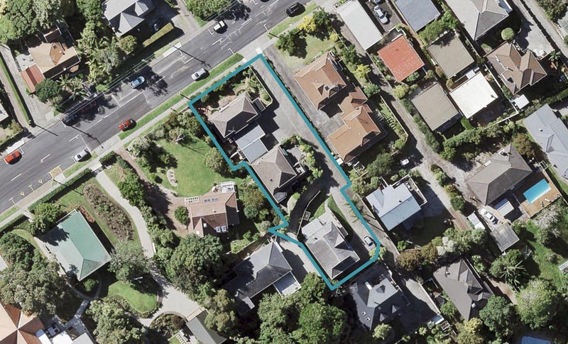 1/41 Uxbridge Road, Howick, Auckland - Carousel 1