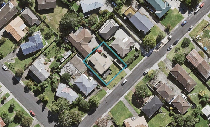 23 Anne Road, Hillcrest, Auckland - Carousel 1