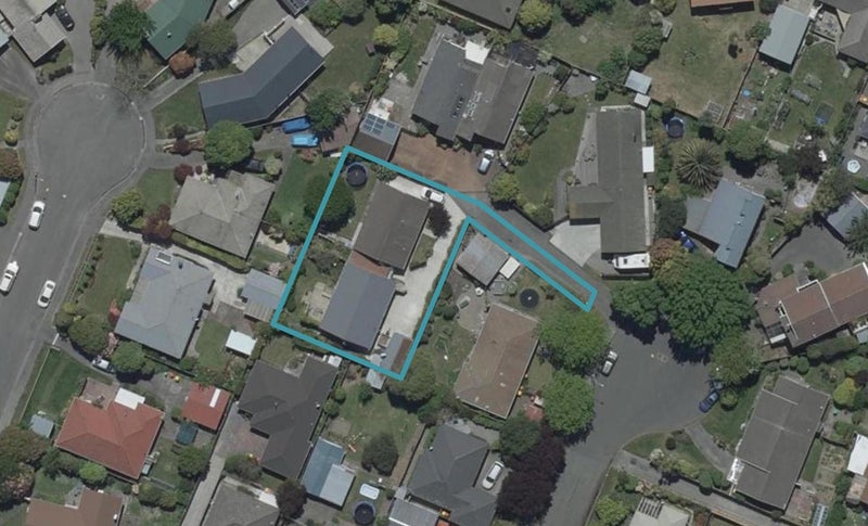 1/5 Glenys Place, Broomfield, Christchurch - Carousel 1