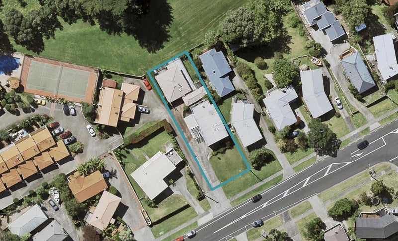 1/276 Sunset Road, Windsor Park, Auckland - Carousel 1