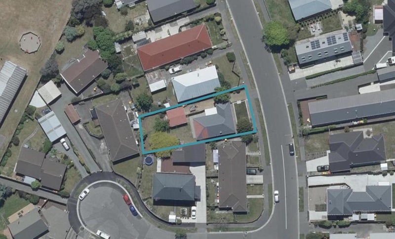 17 Lamorna Road, Parklands, Christchurch - Carousel 1