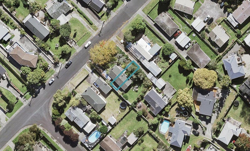 13C Ranch Avenue, Beach Haven, Auckland - Carousel 1