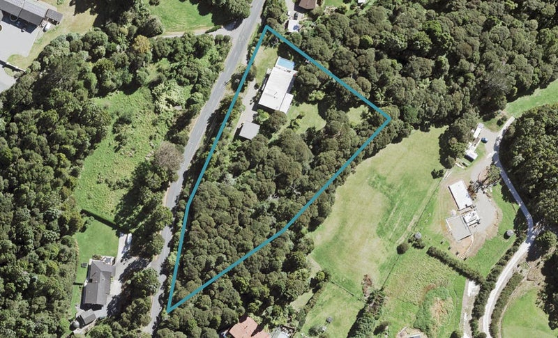104 Carter Road, Oratia, Auckland - Carousel 1