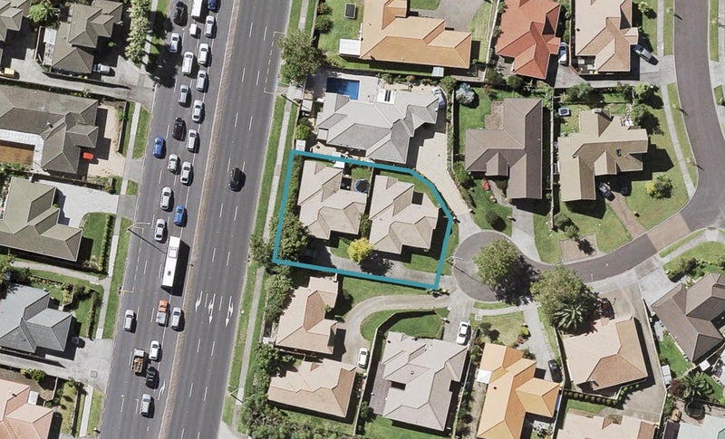 2/7 Fencotie Place, Northpark, Auckland - Carousel 1
