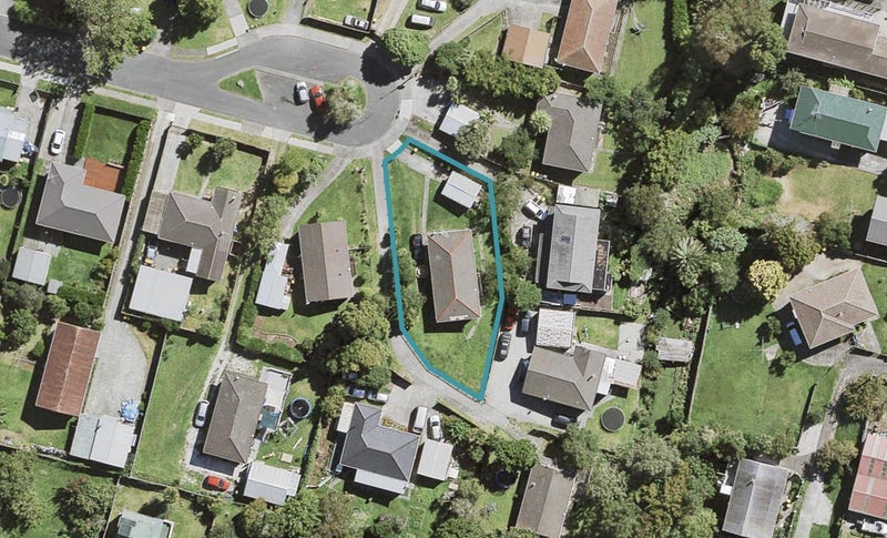 17 Karina Place, Glen Eden, Auckland - Carousel 1