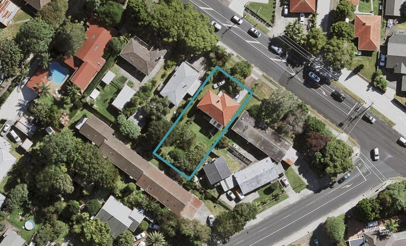 44 Swanson Road, Henderson, Auckland - Carousel 1