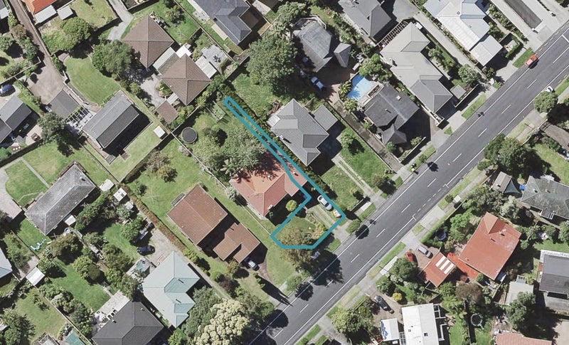 19A Bradbury Road, Botany Downs, Auckland - Carousel 1