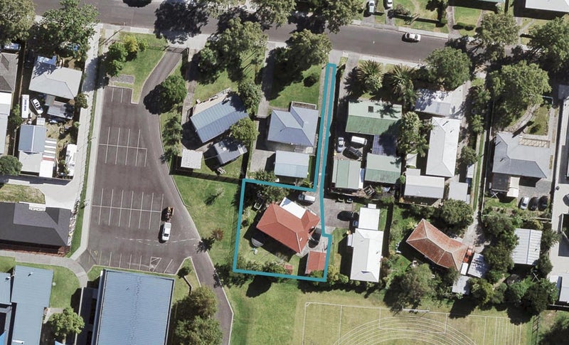40 Pinedale Place, Henderson, Auckland - Carousel 1