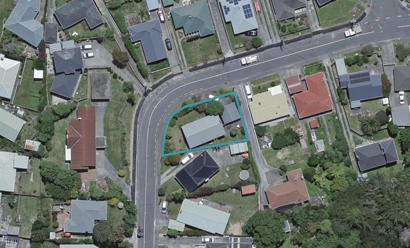 20 Beazley Avenue, Paparangi, Wellington - Carousel 1