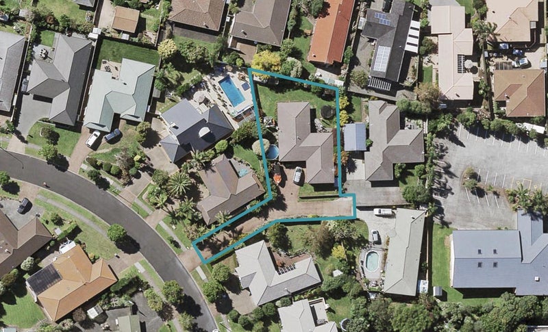 42 Bob Charles Drive, Golflands, Auckland - Carousel 1