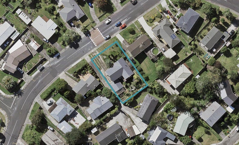 21 Juniper Road, Sunnynook, Auckland - Carousel 1