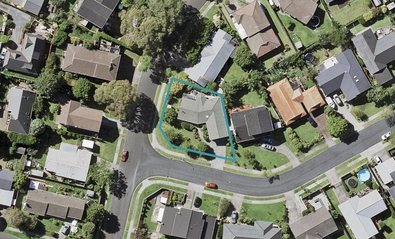 2 Serrita Avenue, Sunnyhills, Auckland - Carousel 1