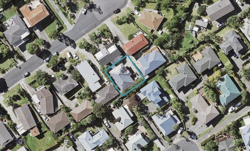 57A Lavery Place, Sunnynook, Auckland - Carousel 1