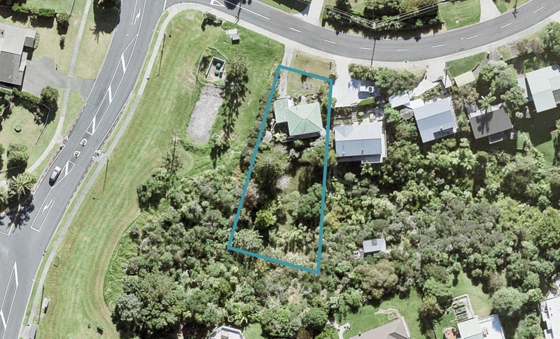 69 SHAKESPEAR RD, Army Bay, Whangaparaoa - Carousel 1