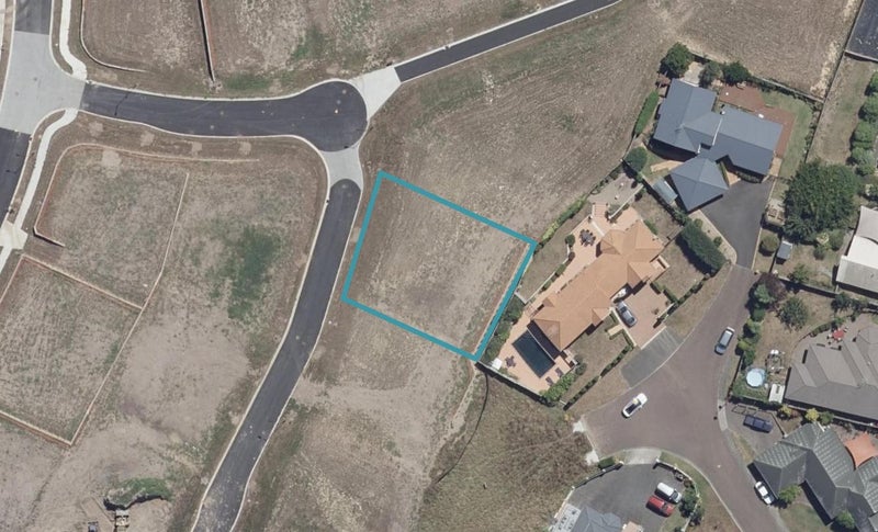 18 Purser Crescent, Flagstaff, Hamilton - Carousel 1