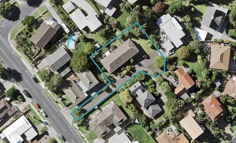 2/52 Sandspit Road, Cockle Bay, Auckland - Carousel 1