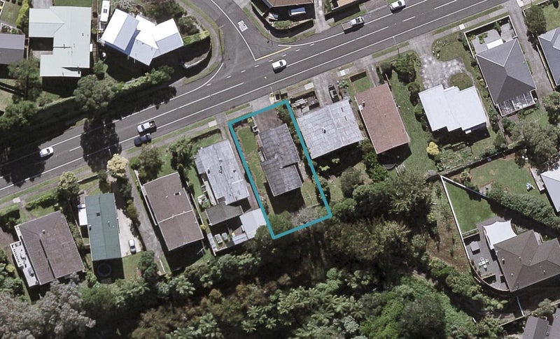 15 Cumberland Street, Merrilands, New Plymouth - Carousel 1