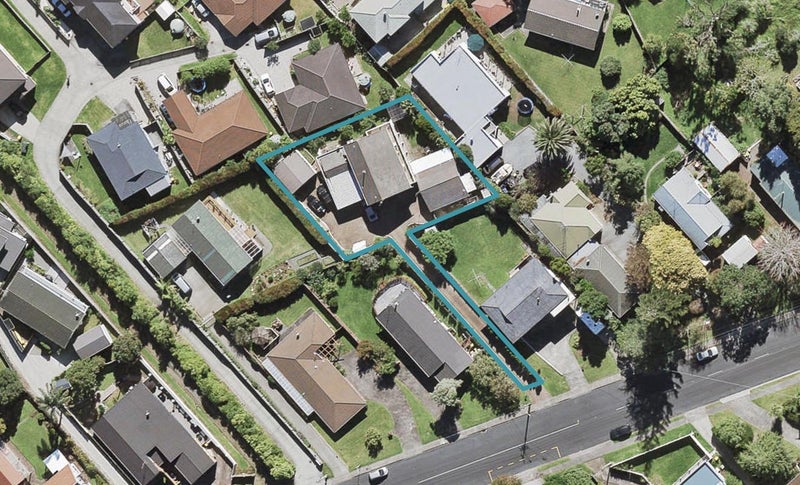 270 Royal Road, Massey, Auckland - Carousel 1