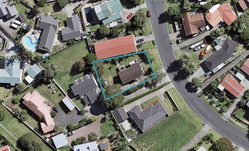10 Taihiki Road, Clarks Beach, Clarks Beach - Carousel 1