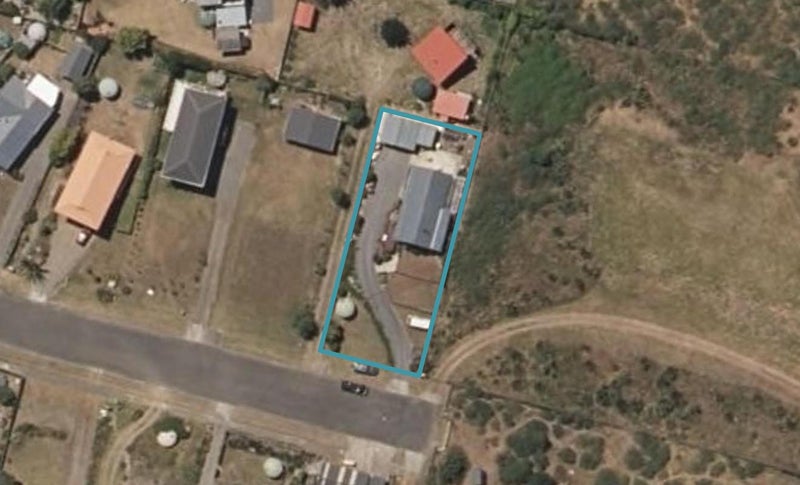 21 Aranui Avenue, Waitārere Beach, Levin - Carousel 1