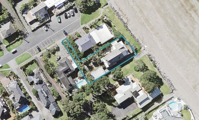 19 The Esplanade, Campbells Bay, Auckland - Carousel 1
