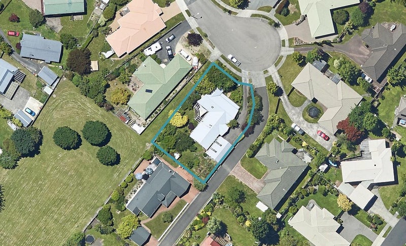 17 Kahurangi Drive, Lynmore, Rotorua - Carousel 1