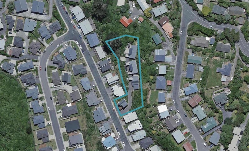 1/69 Sheridan Terrace, Johnsonville, Wellington - Carousel 1