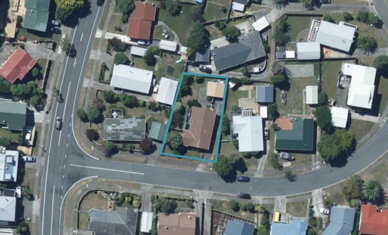 3 Transom Close, Whitby, Porirua - Carousel 1