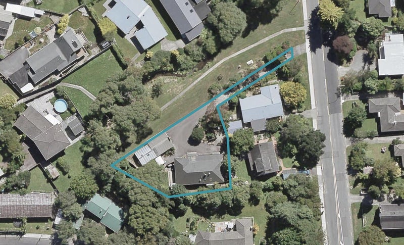 10A Blue Mountains Road, Silverstream, Upper Hutt - Carousel 1