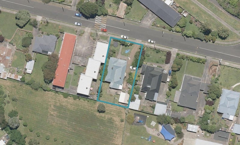 8 Durie Street, Durie Hill, Whanganui - Carousel 1