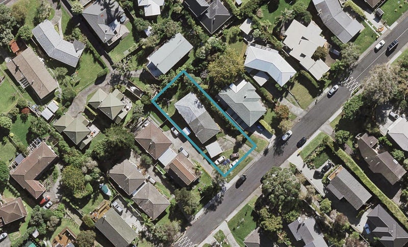2/55 Alton Avenue, Hillcrest, Auckland - Carousel 1