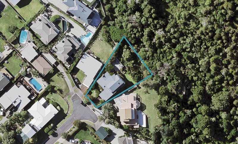 8 California Place, Wai o Taiki Bay, Auckland - Carousel 1