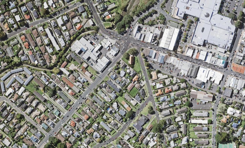 2/6 Shakespeare Road, Milford, Auckland - Carousel 1