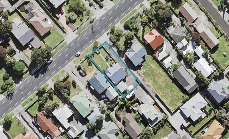 116 Hutchinson Avenue, New Lynn, Auckland - Carousel 1