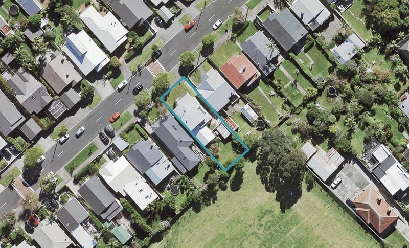 29 Warwick Avenue, Westmere, Auckland - Carousel 1