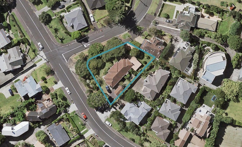1/32 Nihill Crescent, Mission Bay, Auckland - Carousel 1