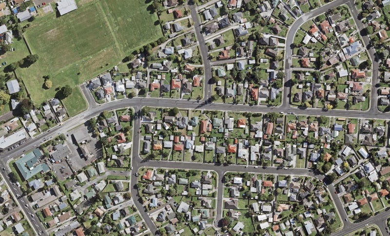 27 McAnnalley Street, Manurewa East, Auckland - Carousel 1