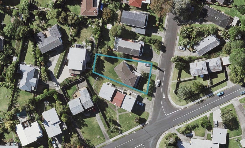 4 Arosa Place, Forrest Hill, Auckland - Carousel 1