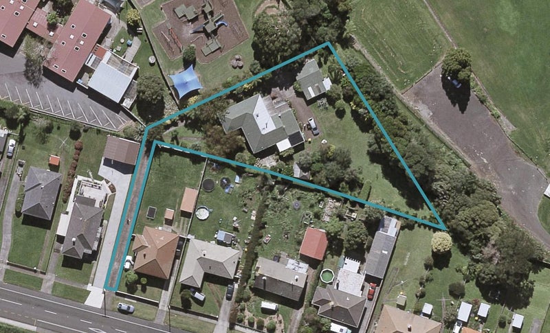 86A Omata Road, Marfell, New Plymouth - Carousel 1