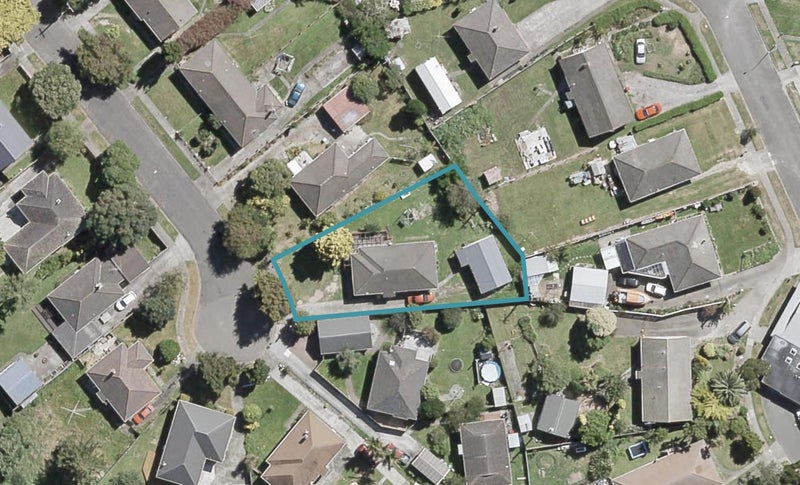 6 Hamua Grove, Waiwhetu, Lower Hutt - Carousel 1